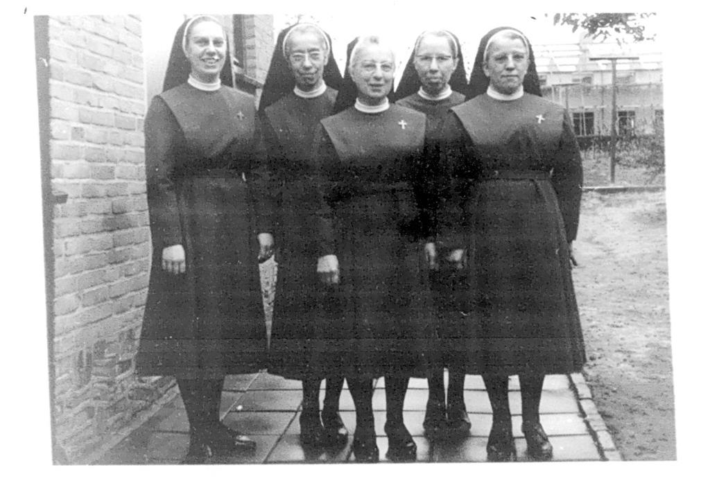 5 zusters van de Goddelijke Voorzieningheid Sittard.