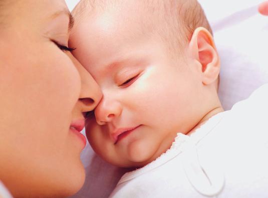 12 1 Wat zijn de pluspunten van borstvoeding? Er zijn heel wat pluspunten verbonden aan het kiezen voor borstvoeding. Niet alleen voor je baby, maar ook voor jou als mama.