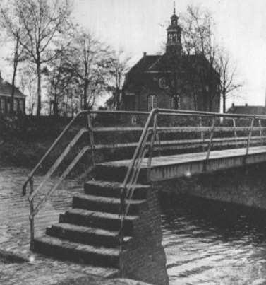 94 Klaas Luitjens Pape, Visscher, gedoopt te Finsterwolde op zondag 13 september 1795, wonende aldaar, overleden aldaar op dinsdag 26 juli 1870, 74 jaar en 316 dagen oud.