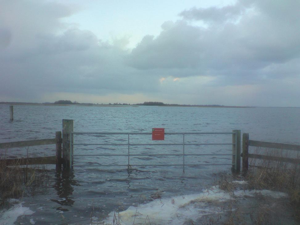 Haaima, Staatsbosbeheer). In de eerste helft van december 2011 bereikte het boezempeil in het Lauwersmeer een ongekende hoogte.