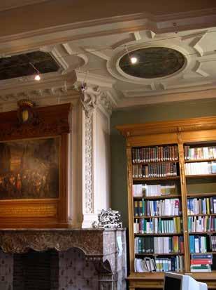 De bibliotheek was oorspronkelijk Margareta s privévertrek.