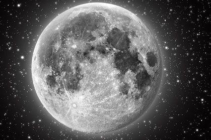 Hoofdstuk 3. de Maan De maan is een ronde klomp steen. Hij draait om de aarde heen. Daar doet de maan in 29 en halve dag. De maan is droog stoffig en rotsachtig.
