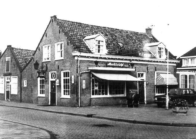 2.5. Situering Het horecabedrijf Vrienden Van Marktzicht is gevestigd op een eeuwenoude locatie in Hoofddorp genaamd het Marktplein!