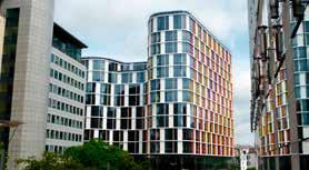 Wilfried Martens-gebouw Gebouwen Eind juni 2016 leverden BESIX en Jacques Delens het Wilfried Martens-kantoorgebouw op, een nieuw architecturaal meesterstuk voor het Europees Parlement.