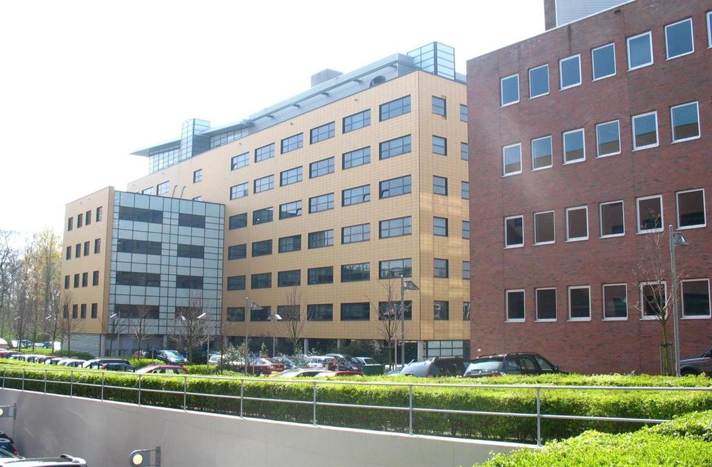 T e huur k antoorgebouw 'W ing Build in g' Het object Wing Building is een zelfstandig, representatief en modern kantoorgebouw gelegen in kantorenpark 'Hoornwijck' te Rijswijk.