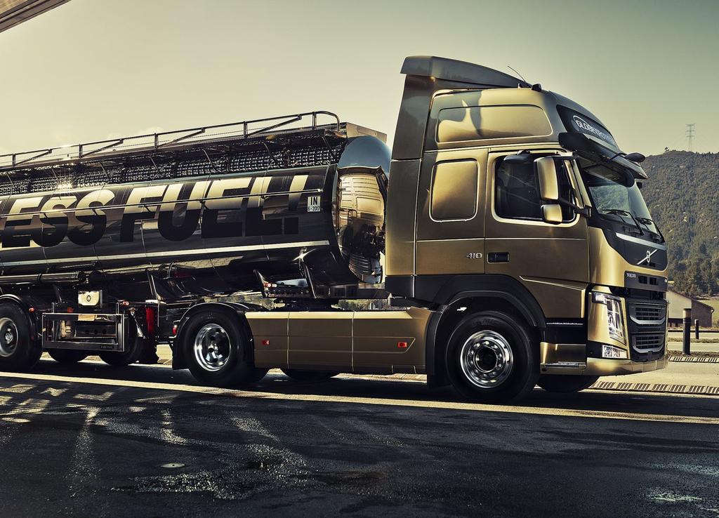 Volvo Trucks werkt continu aan nieuwe technologieën en slimme services: van het optimaliseren van uw truck bij de specificatie tot het trainen van uw chauffeurs om zuiniger te rijden.