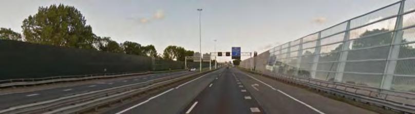x 2 rijstroken en een maximumsnelheid 130 km/u; tussen de aansluiting Vlaardingen-West en knooppunt Kethelplein (A20-A4) is de maximumsnelheid 100 km/u; tussen de aansluiting Vlaardingen-West en