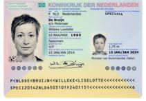 Overzicht Nationaal paspoort 34 pagina s Nederlandse identiteitskaart* Zakenpaspoort 66 pagina s Diplomatiek paspoort 66 pagina s Dienstpaspoort 66 pagina s Reisdocument voor vluchtelingen 34 pagina