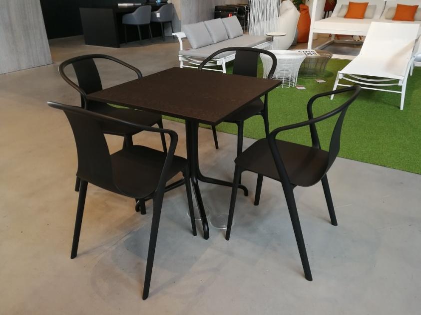 VITRA BELLEVILLE tafel 75 x 75 875 615 set 4 stoelen 1.