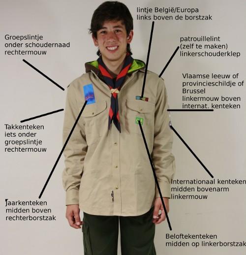 Uniform Overal ter wereld kom je scouts tegen en deze herken je meestal aan mooi uitgedost uniform.