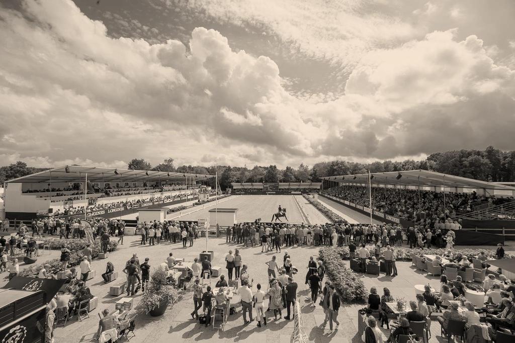 Nationaal Hippisch Centrum Offline advertising Het Nationaal Hippisch Centrum is het paardensportcentrum van Nederland waar paardensport, fokkerij en de branchevereniging van maneges en