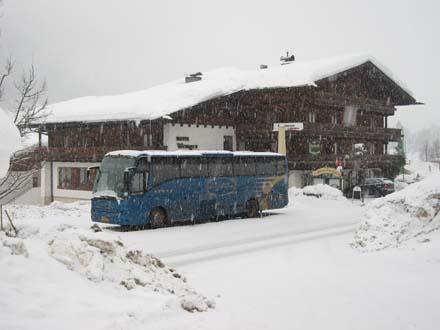 skigebied onderweg zijn. Door de indeling in niveaugroepen kan iedereen op zijn/haar eigen niveau skiën.