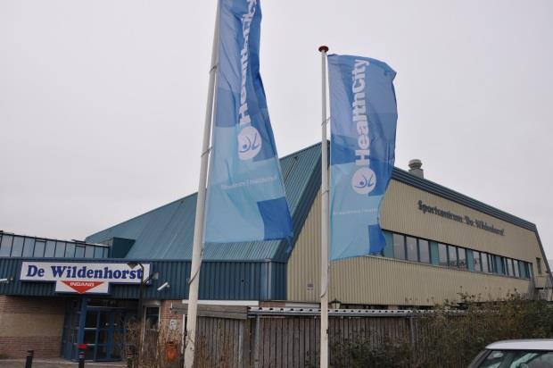 In het sportcomplex De Wildenhorst zijn onder meer tennisbanen, squashbanen, ondersteunende horeca, een sportschool, een