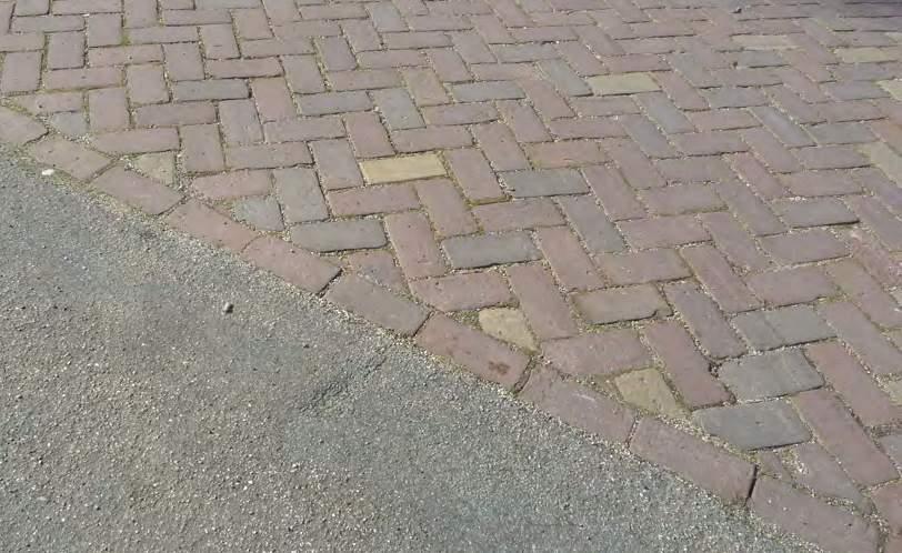 DOORSNEDE F F fietspad (rood asfalt)