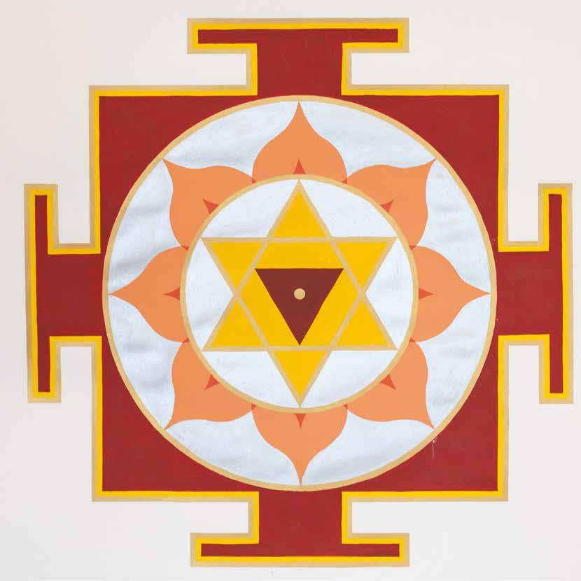 Mantra/Yantra Mantra is de klank van yantra en yantra is de visuele vorm van mantra. Mantra yoga en Yantra yoga zijn beide klassieke meditatietechnieken.