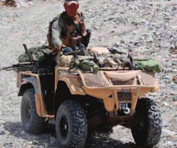 commando s en een Afghaanse tolk. Om in zuidelijk Afghanistan ongemerkt achter vijandelijke linies te geraken maakten ze een high altitude low opening (halo) sprong vanuit een Hercules C130.