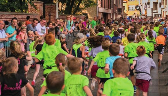 Sport Vrijdag 23 juni 2017 18.35 uur: Kleuter-ouder Run 100 m (3-6 j) 18.45 uur: Kids Run 500 m (7-9 j) 18.55 uur: Kids Run 1 km (10-12 j) 19.10 uur: 5 km 20.