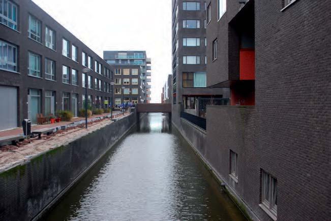 Stedenbouwkundige structuur In de stedenbouwkundige opzet van de gebieden is op een enkele uitzondering na gebruik gemaakt van een patroon met groene hoofdwegen en overzichtelijke woonstraten.