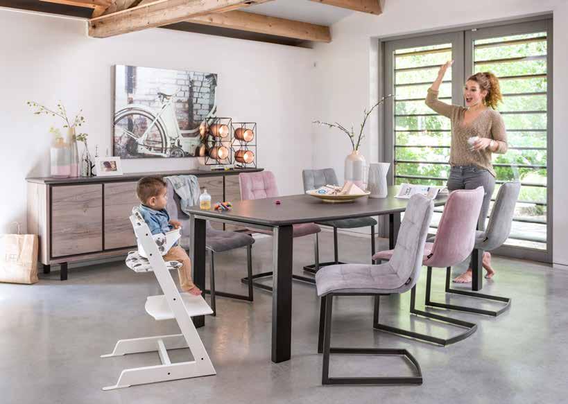 1 stoel Kate in stof vanaf 169,- 2 Eivissa De ongewone combinatie van wild eikenhout en marmerachtig beton geeft de collectie Eivissa een chique stijl. Een ideale combinatie voor een trendy huis.
