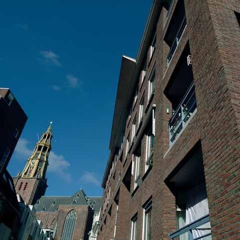 Centrum SCHOOLHOLM (10-1 t/m 10-33) Houdt u van de levendige binnenstad van Groningen? Dan is het seniorencomplex Ten Cathrienen aan de Schoolholm een ideale plek voor u.