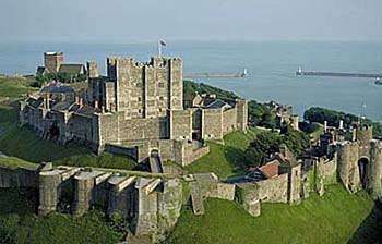 Na de lunch, omstreeks 14u, voorzien we het bezoek aan Dover Castle.