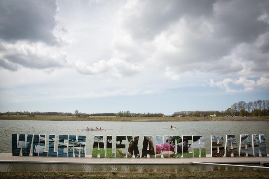 Waar staan we voor? Samenwerking door het koppelen van projecten. Met onze waterprojecten zorgt het waterschap voor vermindering van de kosten en meer waarde voor het gebied.