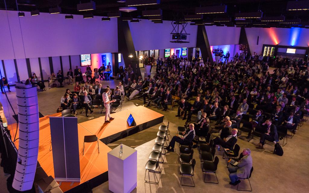 4. Crowdfunding Day Europe 25 mei 2016, Amsterdam ArenA Douw&Koren organiseert jaarlijks Europa s grootste crowdfunding congres: Crowdfunding Day Europe.