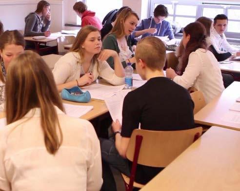 kinderen. Je richt je brief aan dhr. W.H.J. Roijards, de schoolopzichter in het district Rhenen.