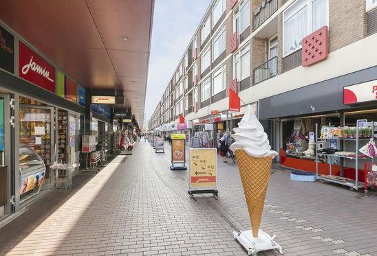 Modern 2-kamerappartement op de 6e etage Centraal wonen met alle voorzieningen om de hoek? Dan hebben wij dit moderne 2-kamerappartement voor u!