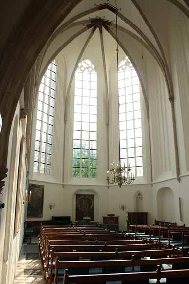 Een ideale locatie voor trouwdiensten! Een derde ruimte is de Gerfkamer met originele middeleeuwse houten gewelven. Hier vinden lunches, diners en vergaderingen plaats.