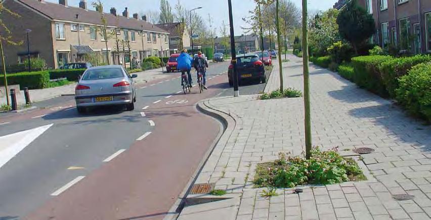Categorie B Frans Halsstraat Schagen De praktijk Deze wijkontsluitingsweg heeft fietsstroken van 1,50 meter.