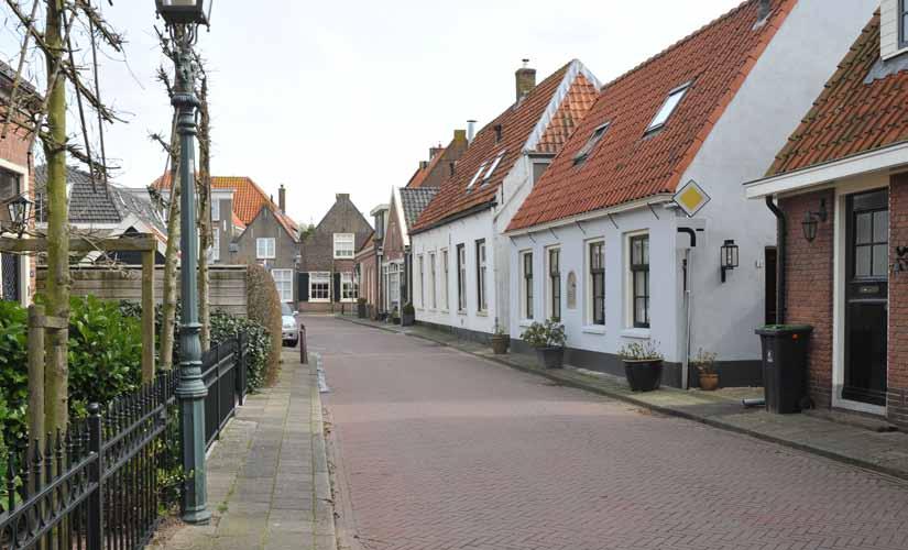 objectinformatie Z U W E 1 B A A M B R U G G E Z U W E 1 B A A M B R U G G E Middenin de oude dorpskern van Baambrugge is dit karakteristieke vooroorlogse woonhuis gesitueerd.