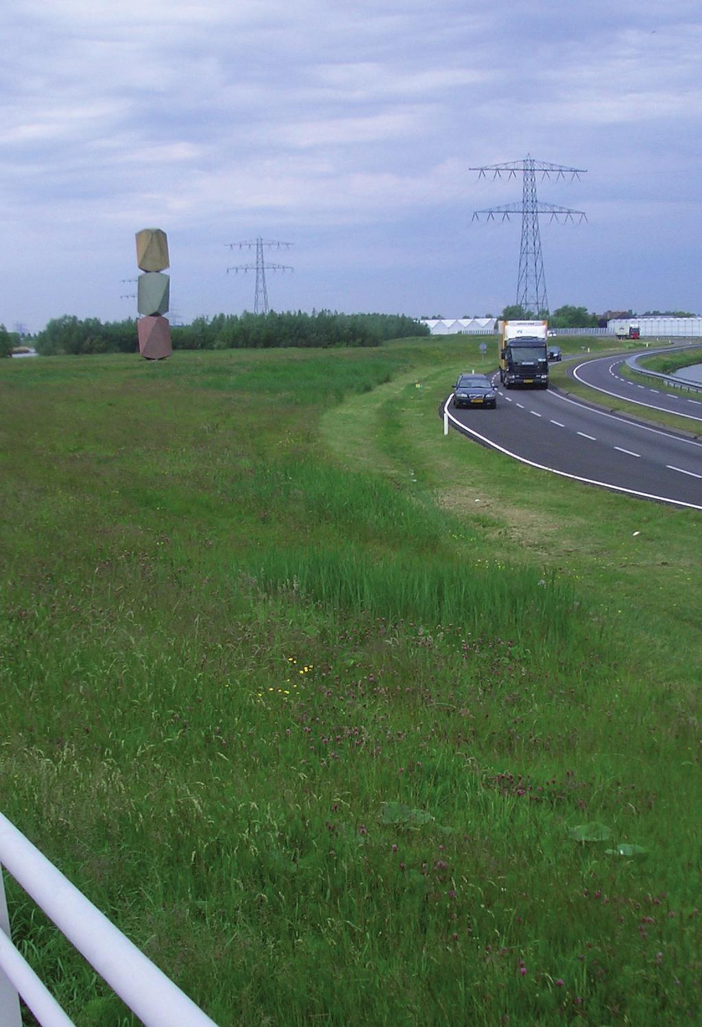 Grondverwerving Minnelijke verwerving Om voorgenomen plannen van de provincie uit te kunnen voeren, is grond nodig.