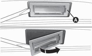 NOODGEVALLEN monteer de nieuwe lamp en voer de hiervoor beschreven procedure in omgekeerde volgorde uit.