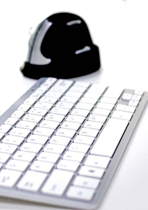 2 Ergonomische Toetsenborden Gezond Typen Bij het gebruik van een toetsenbord is het belangrijk dit op een gezonde manier te doen: Typ met tien vingers.