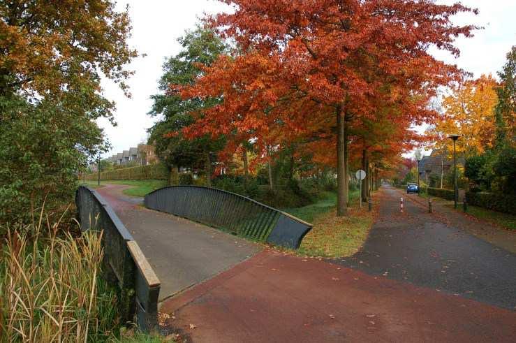 Voorzieningen is zeer centraal gelegen in de stedendriehoek Groningen, Assen en Heerenveen.