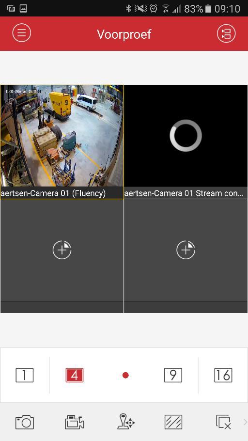 LIVE Nu ziet u de geselecteerde camera s Live. Indien u meer camera s selecteert, kan u de indeling wijzigen onderaan. Dubbelklikken op een beeld om te vergroten.