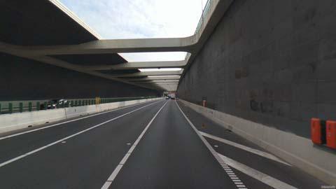 Tenslotte wordt de A4 tussen de aansluiting Zoeterwoude- Dorp en het Prins Clausplein, samen met de N11, gebruikt als uitwijkroute bij grote ongevallen op de A12 tussen Bodegraven en Den Haag.