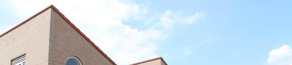 slaapkamers op de eerste etage met eigen badkamer en dakterras;