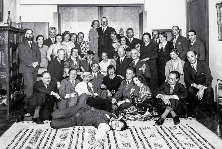 272, Amsterdam, 19 februari 1931. Aanwezig waren onder meer Tine Baanders (links naast Else) en haar broer architect Jan Baanders. Collectie A. Baanders, Den Haag.