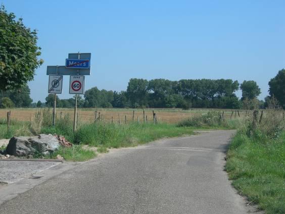 Vanwege het zeer smalle profiel dient hier in overleg met de bewoners een passende oplossing gezocht te worden.