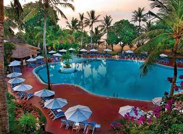 E 1481,00 PRAMA SANUR BEACH PENEEDA VIEW HOTEL SANUR E 1163,00 Peneeda View Beach Hotel ligt aan het witte zandstrand van Sanur, op 10 minuten rijden van de hoofdstad Denpasar.
