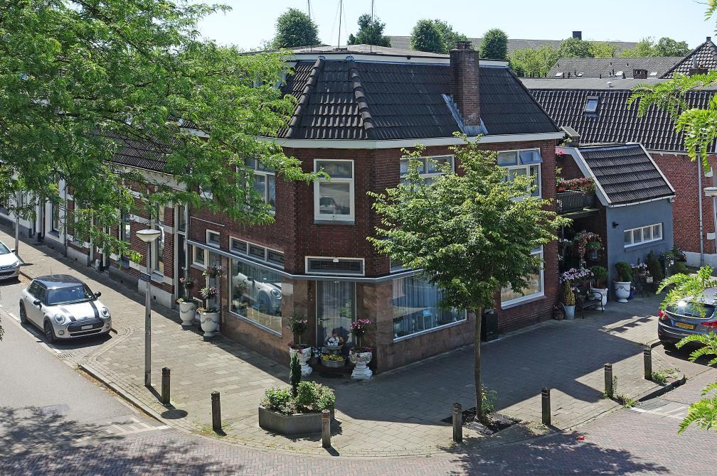 Kottendijk 119 Enschede OBJECT Algemeen Te koop voormalige winkelruimte met bovenwoning gelegen aan de Kottendijk 119 te Enschede.