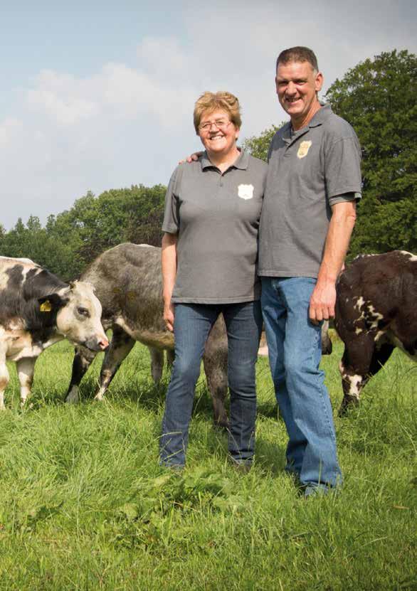 OVER HOEVE RAVENSTEIN HOE HET BEGON De familie Tupker van Hoeve Ravenstein begon ruim 30 jaar geleden als hobby met het houden van runderen van het Belgisch Witblauwe ras.