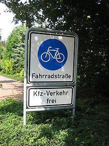 toepassing in Duitsland Fahrradstrasse opgenomen in het verkeersreglement Zonale toepassing van het fietspadbord Medegebruik door