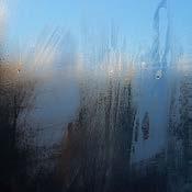 De 2e prijs was voor Wil Vrancken met een door ramen gefotografeerd abstract drieluik.