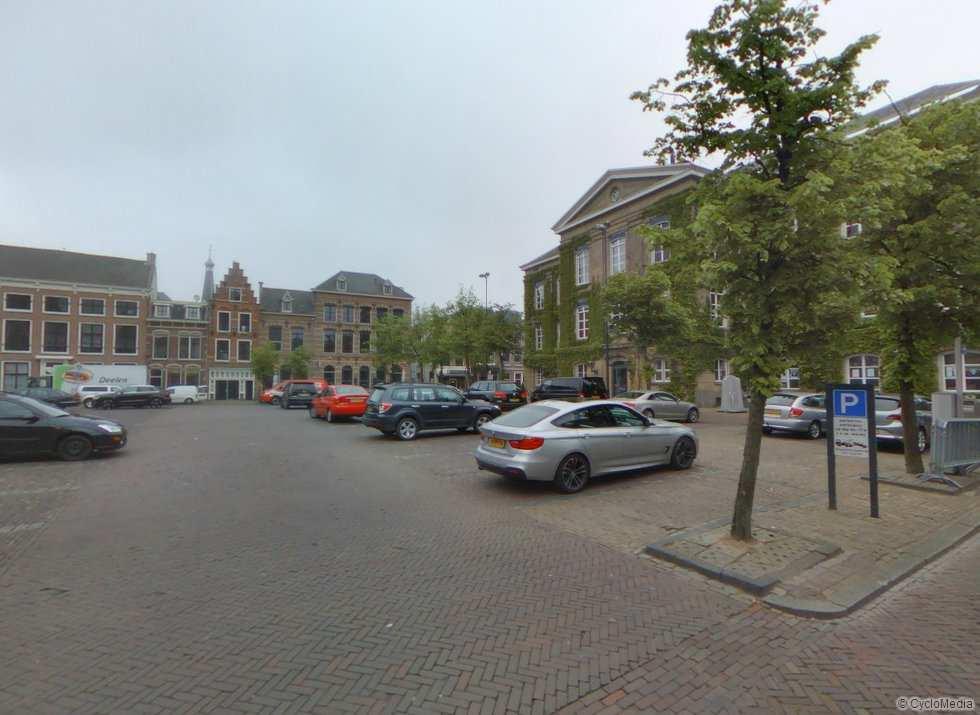 Waar mogelijk zoeken naar mogelijkheden om parkeercapaciteit te behouden of anders te compenseren, bij voorkeur aan oostzijde binnenstad (deels langere termijn). gebruikt.