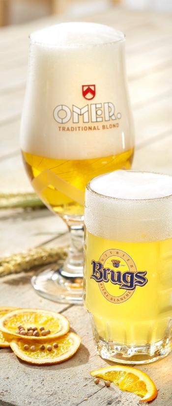 Genietbieren Sterk blond bier Sterke blonde bieren onderscheiden zich onder meer door een volle schuimkraag, een mooie goudblonde kleur en een hoog alcoholpercentage, dat soms tot 14 C kan oplopen.