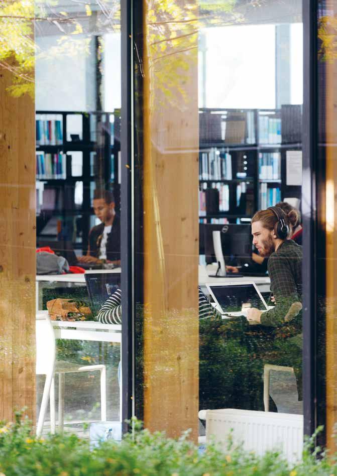 Afgestudeerd marketing Afgestudeerd. En nu? Verder studeren Wie met dit diploma op zak graag wil verder studeren heeft veel mogelijkheden. Om te beginnen aan de HoGent zelf.