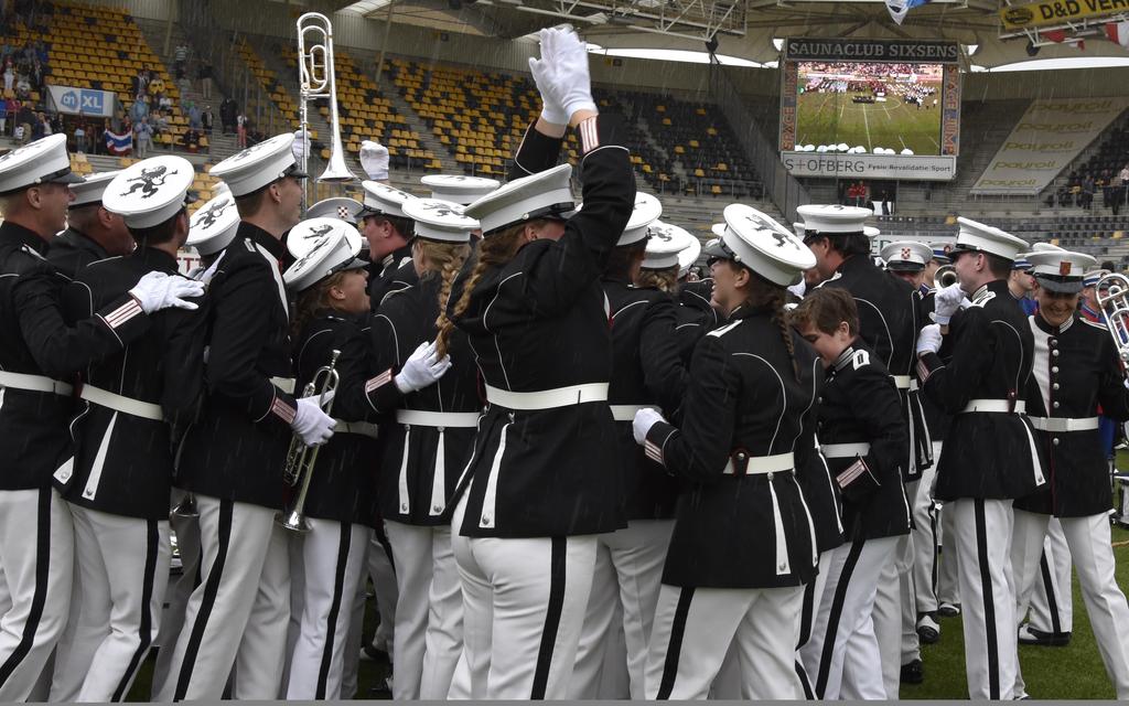 Afhankelijk van leeftijd, ervaring en niveau leer je een instrument bespelen en/of speel je mee in een van de drie orkesten.